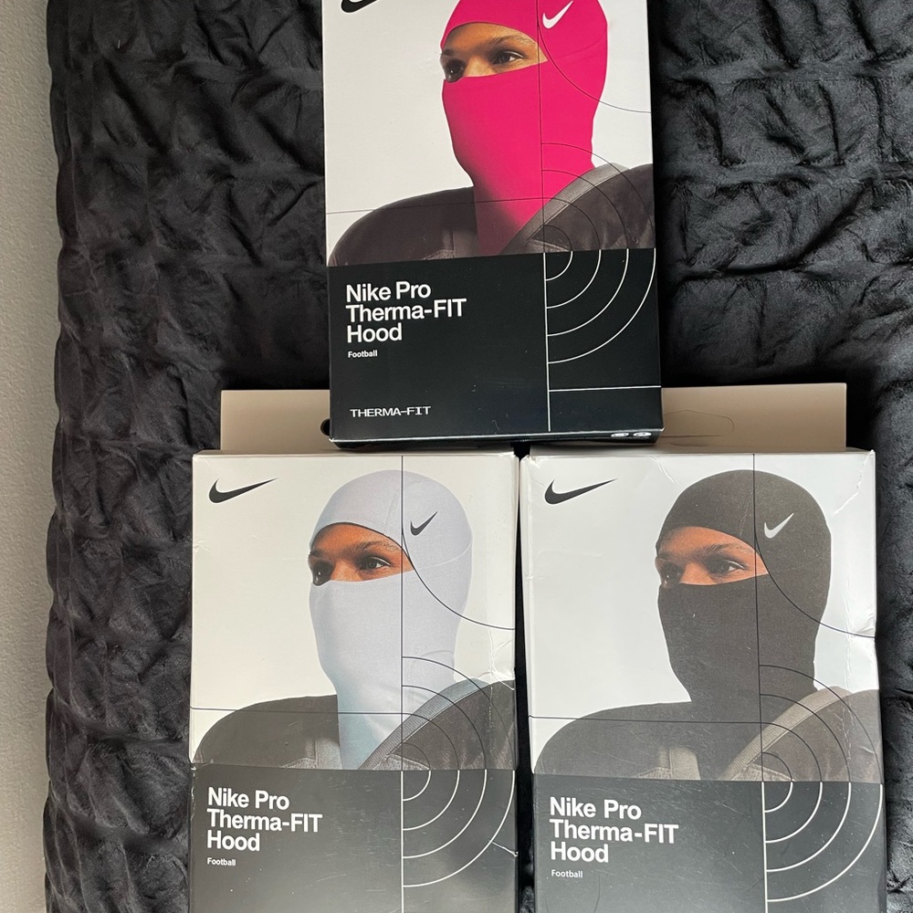 Nike Black and Gray Therma-FIT Apparel
